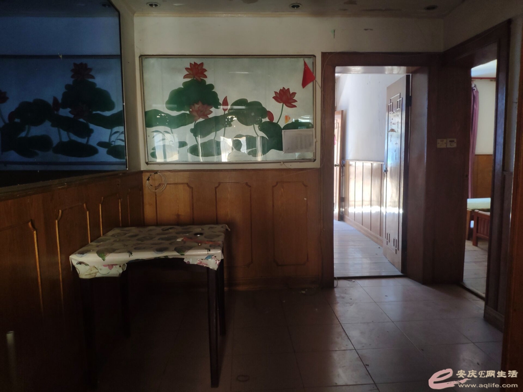 30d22576-f0fe-4d39-9987-0c1a0ab6b92b_0.jpg