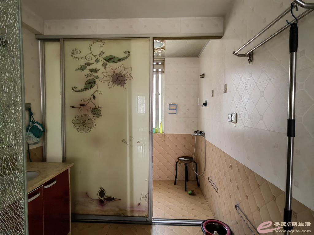 5265b7ff-fd6c-4baf-ab78-913bccf3a8c0_0.jpg