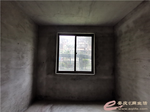 1f722680-fe11-42bd-9b06-aa4025730729_0.jpg