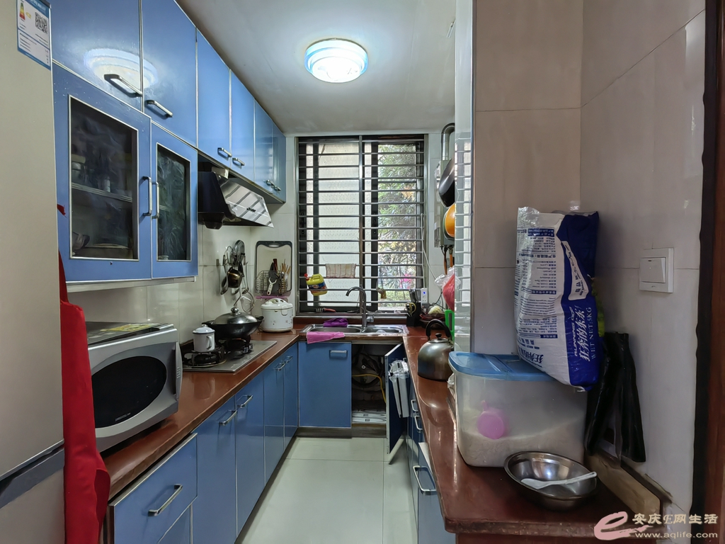 ad09f849-9bca-431d-9cb8-5524d940fa64_0.jpg