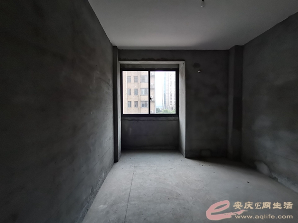f90584f0-8d0f-425e-ad57-8a779728c9f4_0.jpg