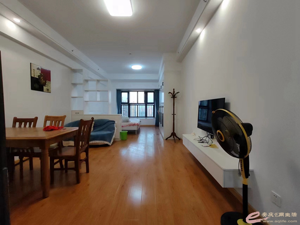 229ed7ce-bf7a-4261-a10e-289511520ff5_0.jpg