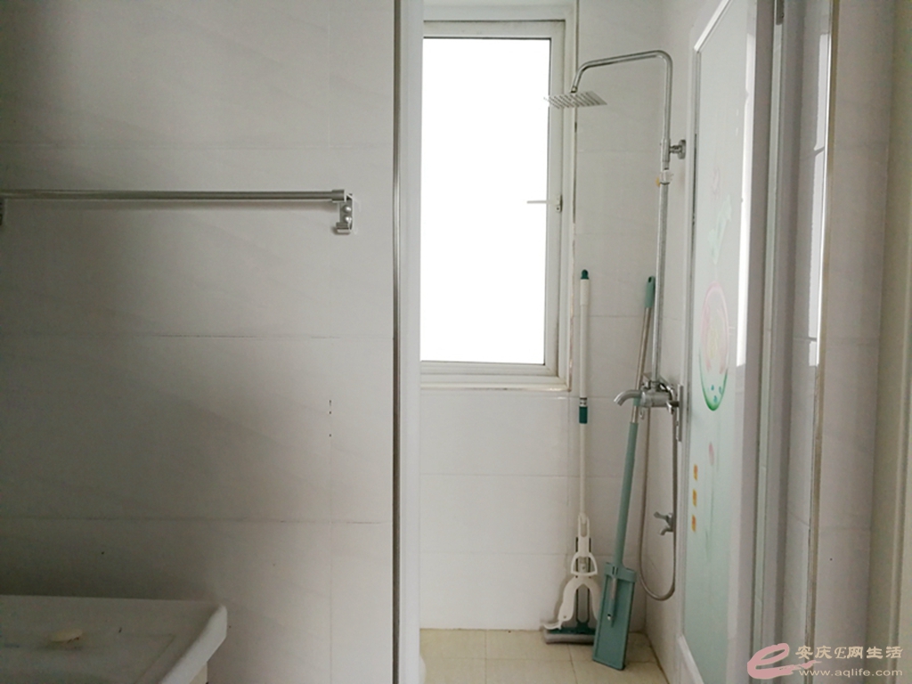 280db122-7d25-4a89-be6d-d7cd5a683bff_0.jpg