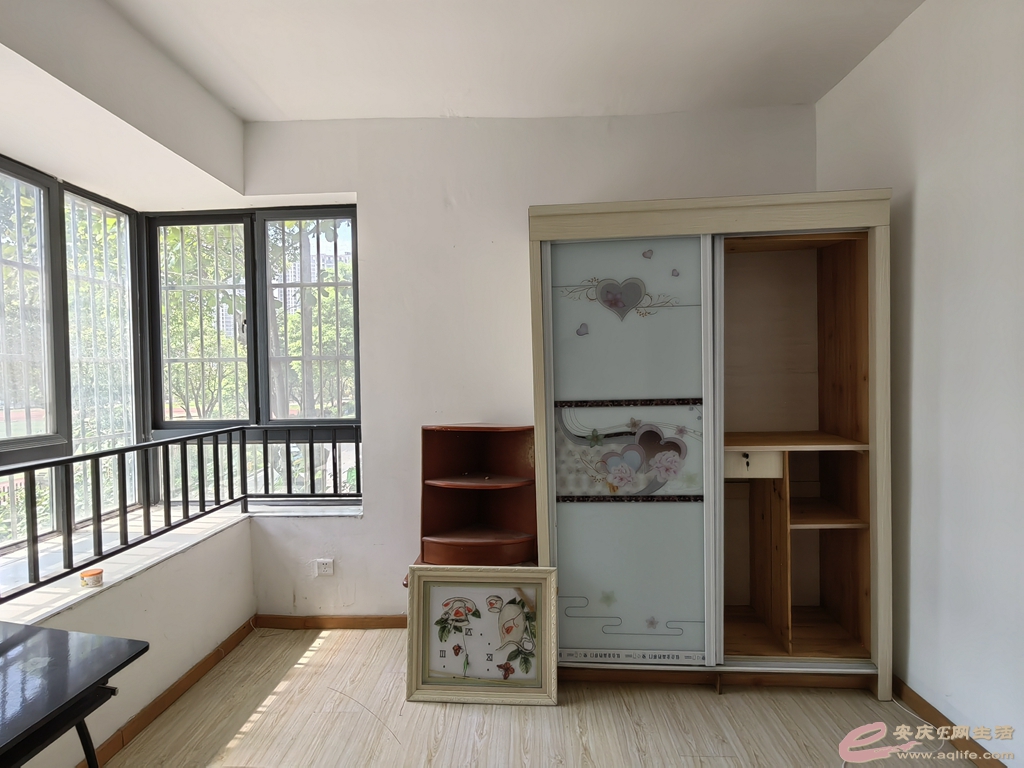 105944p5qvqeda21lq1zat.jpg