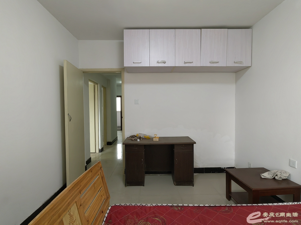084500us8jhy84mzff8esd.jpg