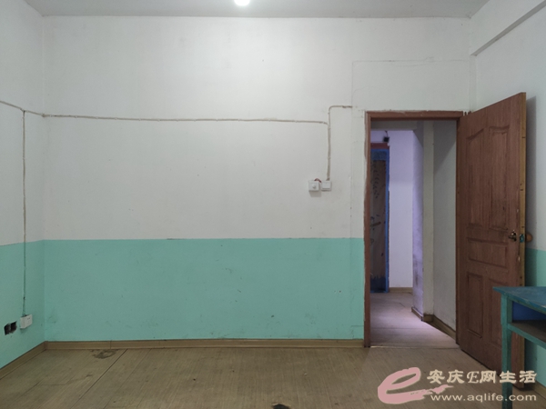 fcf2e058-f80a-4c51-9d12-acba6aba24f6_0.jpg